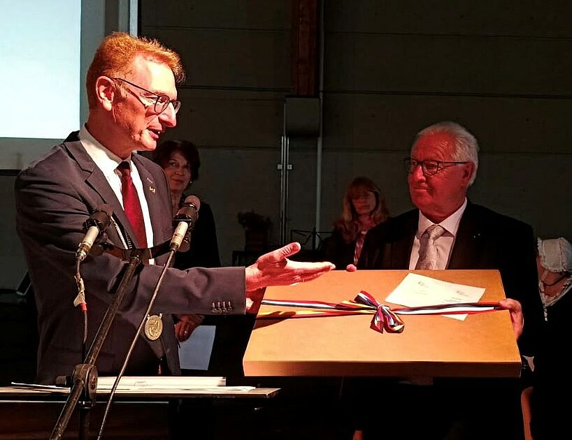 LA CÉRÉMONIE OFFICIELLE DU 50e ANNIVERSAIRE DU JUMELAGE AVEC HERBOLZHEIM